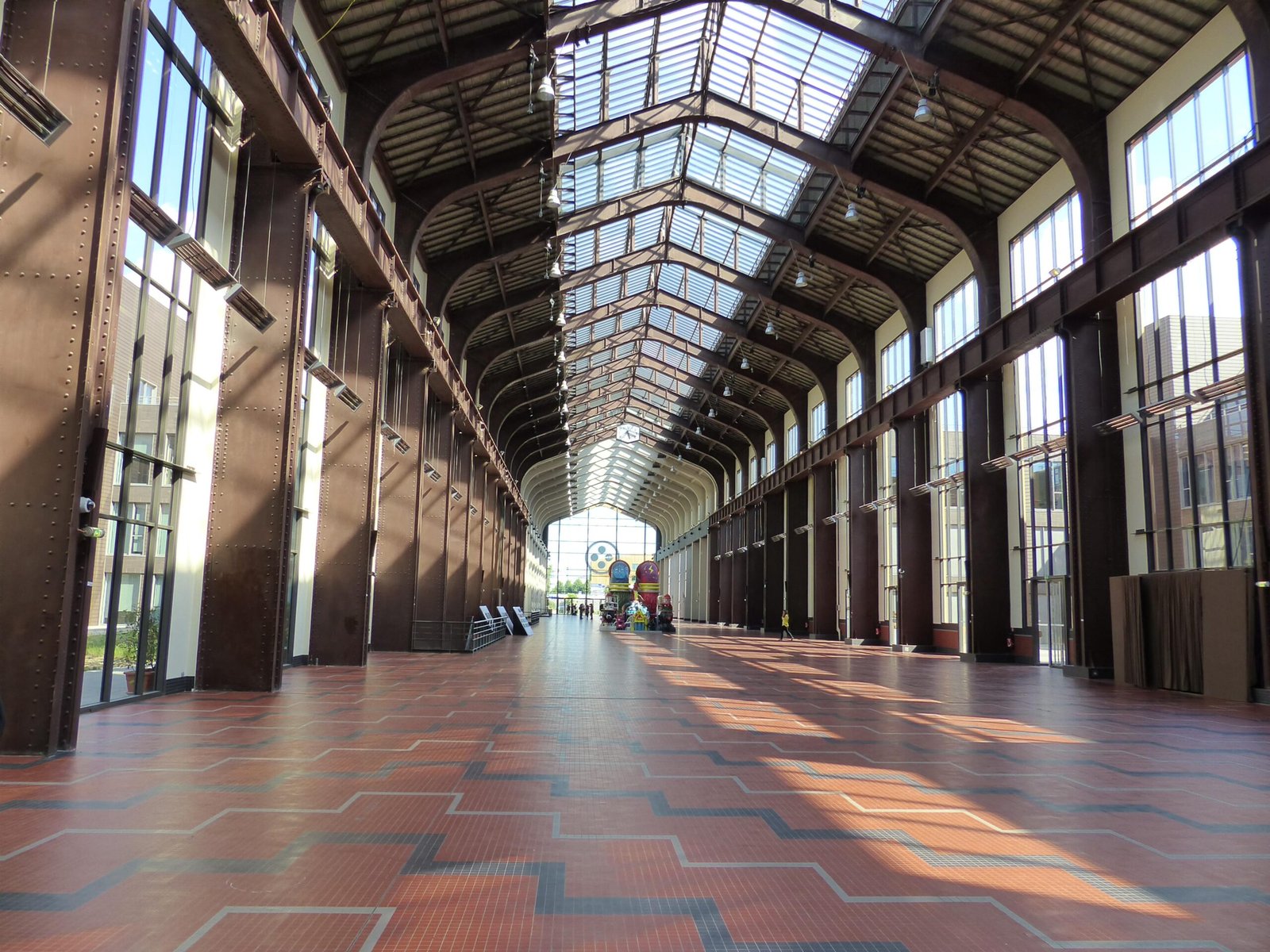 Cité du Cinéma Nef