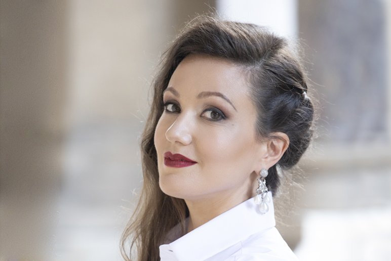 6351137ea5ecb383737724