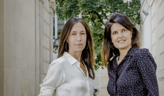 Justine Henochsberg (à g.) et Julie Guesnon (à dr.).