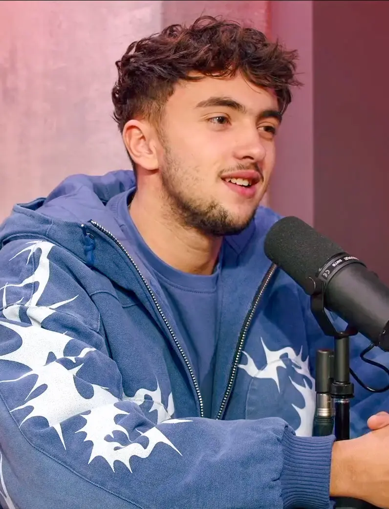 inoxtag-devoile-le-tome-2-de-instinct-son-manga-a-succes