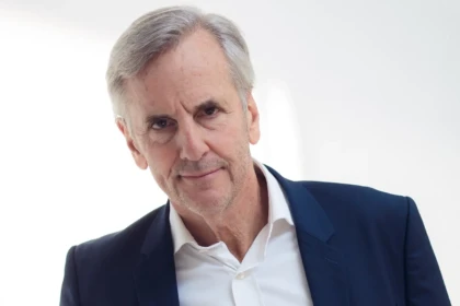 INTERVIEW - Bernard de la Villardière (M6) : « Les journalistes deviennent des cibles »