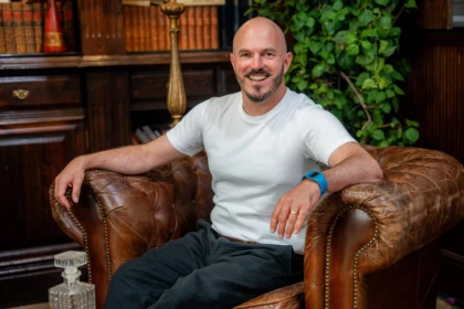 interview-romuald-graveleau-intelligence-et-tele-realite-ne-sont-pas-incompatibles