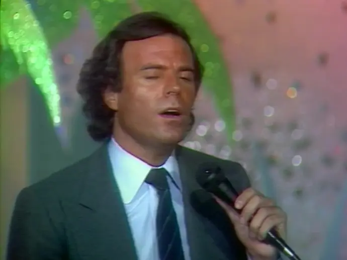 la-vie-de-julio-iglesias-a-l-ecran-sur-netflix