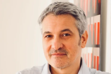 interview-jean-louis-perez-grand-angle-studio-l-essentiel-du-budget-est-consacre-aux-archives