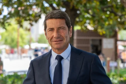le-maire-de-cannes-et-le-rn-defendent-canal
