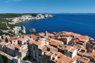 France 2 rafle la mise la mayonnaise prend enfin pour m6