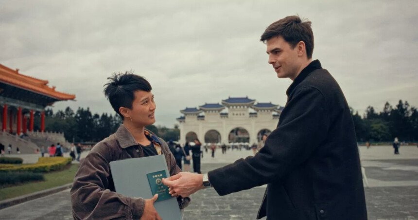 France 5 hugo travers avec les jeunes de taiwan en resistance