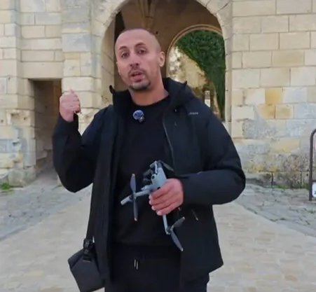 Stephane bern soutient amine passionne de patrimoine
