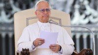 Le pape plaide pour que lia soit desarmee