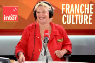 Maïtena Biraben dirige une bande de chroniqueurs à l’humour bien trempé. Ce qui n’empêche pas de se cultiver, au contrai