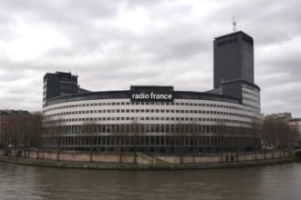 Des parlementaires réclament des garanties de pluralisme du service public en contrepartie de sa dotation.