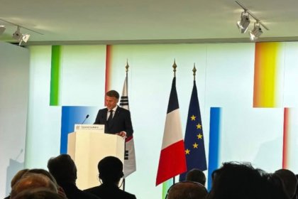Le président de la République Emmanuel Macron lors du Sommet Lumière le 7 septembre à Saint-Paul-de-Vence.
