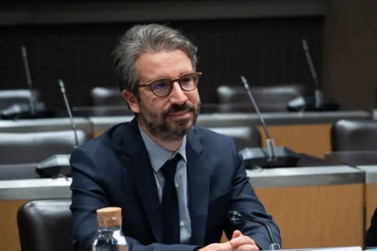 Le numéro 2 du groupe affirme que la dépublication du replay n’est que temporaire, en attente de l’avis de l’Arcom.