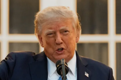 Donald Trump promet que «d’autres médias de fake news suivront».