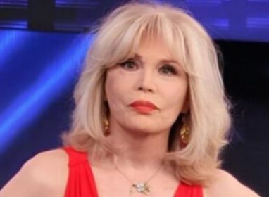 Amanda Lear