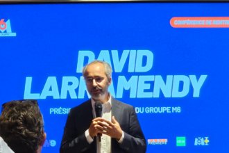 Les dirigeants du groupe M6 étaient présents sur scène pour présenter tambour battant les nouveautés de la rentrée.