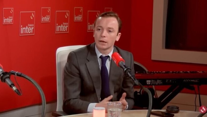 La chronique dominicale de Charles Sapin à 7 h 40 n’a pas été diffusée.