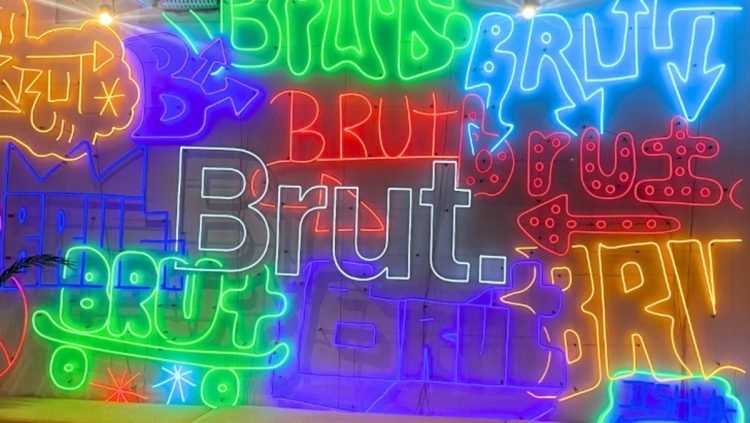 Le média numérique mise sur les marchés étrangers pour soutenir une croissance ralentie en France par la crise publicita