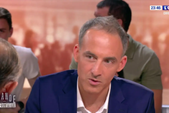 EXCLUSIF - Raphaël Glucksmann héros d’une enquête «biographique et familiale»