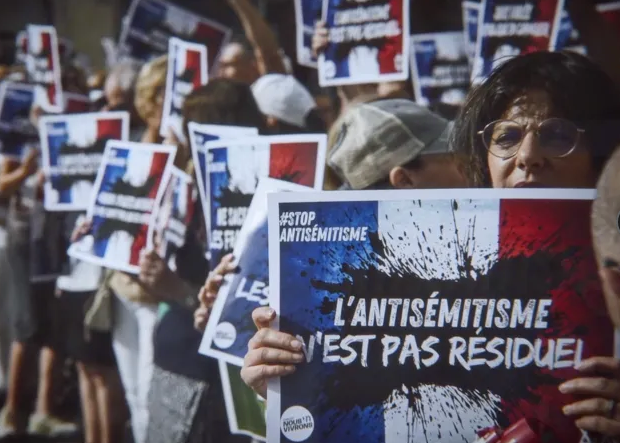 La marche du 12 novembre 2023 contre l’antisémitisme est au cœur de ce film.