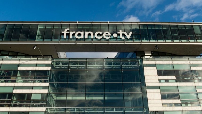 France TV dit avoir renforcé ses démarches de transparence, et souligne le travail des rédactions, pour couvrir l’actual