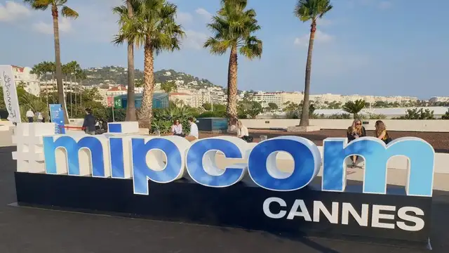 Le 42e Mipcom se tiendra du lundi 12 au jeudi 15 octobre 2026, au Palais des Festivals et des Congrès de Cannes.
