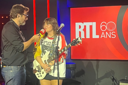 Toute la soirée, des vedettes comme Louane ont défilé dans les studios de RTL pour témoigner de leur attachement à la st